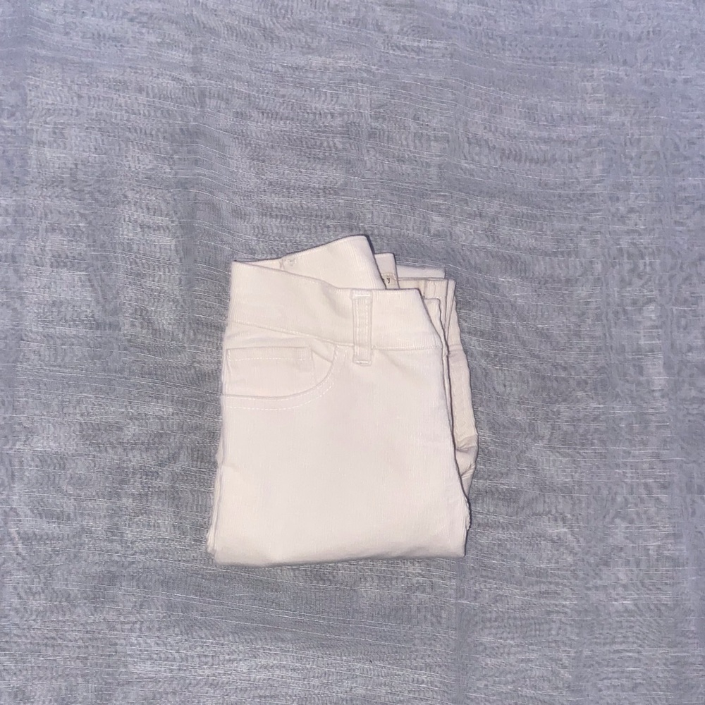 White skinny jeans